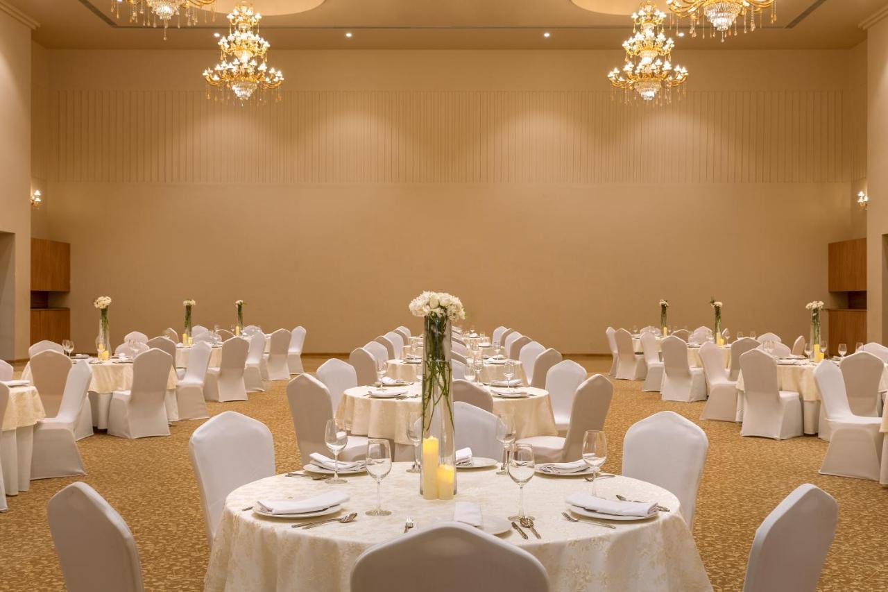 Time Square Resort & Spa Bhuj Bagian luar foto